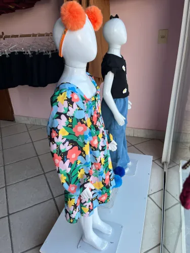 2 manequins unissex 6 anos