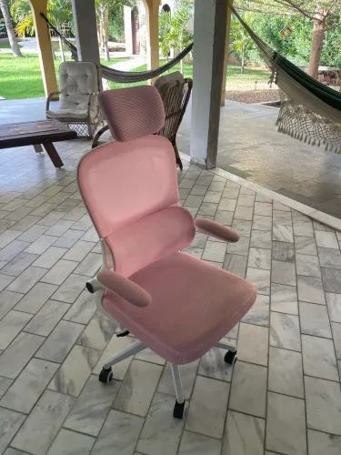 cadeira rosa ergonomica