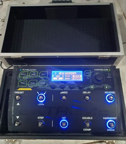 Peda de voz TC HELICON Voice Live 3 Extreme (entrega em mãos)