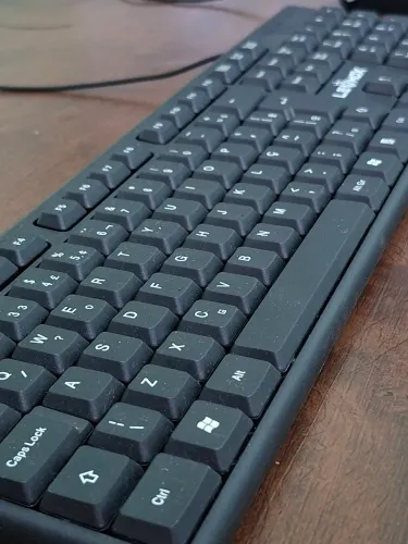 Combo Custo-Benefício: Teclado LEVMox + Mouse Gamer FY (Com Fio)