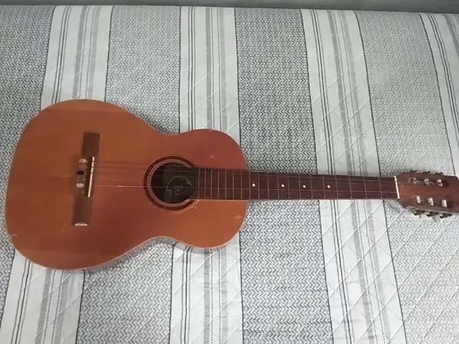 Violão marca Giannini antigo, anos 90
