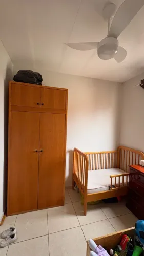 Berço cama + guarda-roupa infantil em madeira maciça