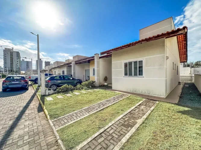 Casa com 3 dormitórios à venda, 78 m² por R$ 650.000,00 - Itacolomi - Balneário Piçarras/S