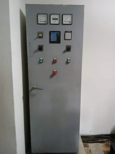 Gerador de energia a Diesel 140KVA. Ano 1990 - Pouco utilizado - Alternador Weg - Cummins
