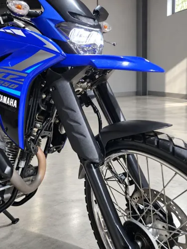 Yamaha XTZ 250 Lander ABS 2022 - Azul - Muito Conservada