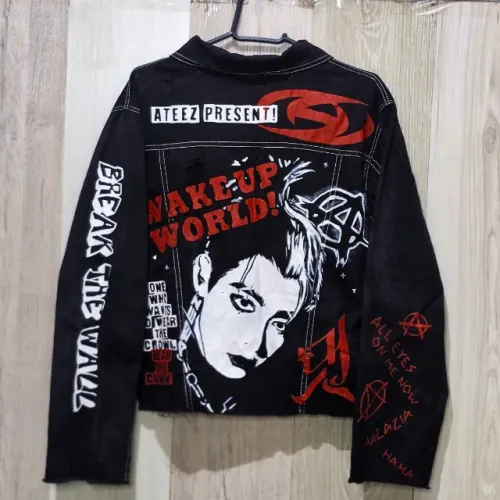 Jaqueta Customizada KPOP ATEEZ | Pintada à mão | Tamanho M 