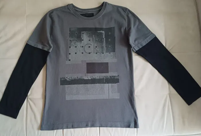 Camiseta Calvin Klein infantil manga longa tam 10 anos