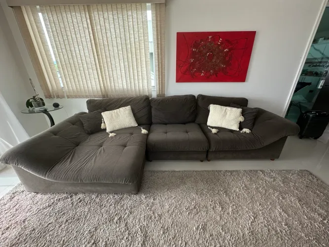 Sofá com chaise