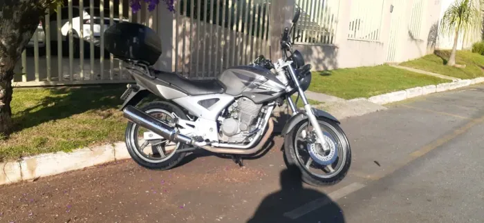 CBX TWISTER 2008