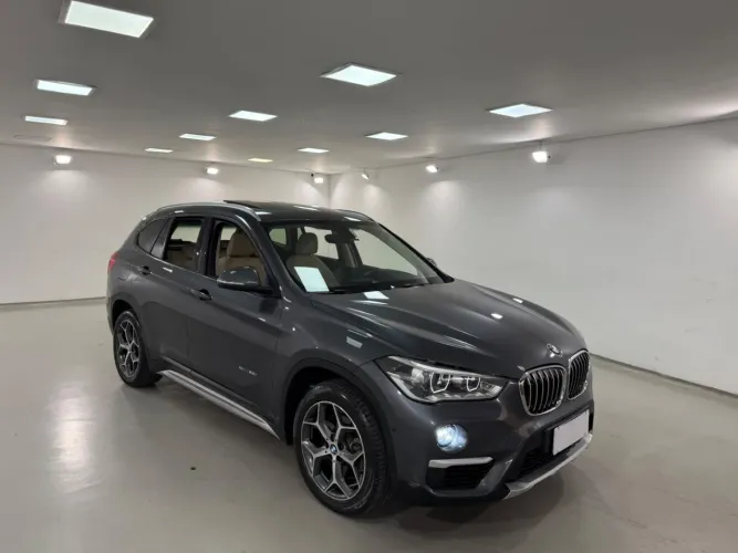 BMW X1 Sdrive 20I X-line 2.0 TB Active Flex 2018