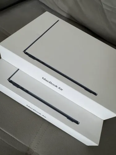 MacBook Air 13 M5 16gb ram ssd 512GB Midinigth