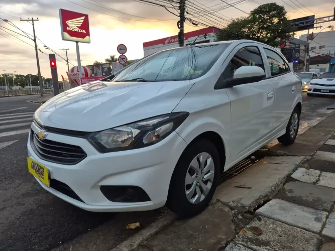 Chevrolet Onix Hatch LT 1.0 8V Flex Mec. 4P 2017