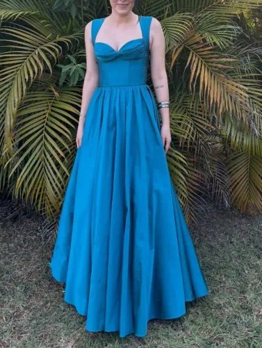 Vestido de festa elegante tafetá azul