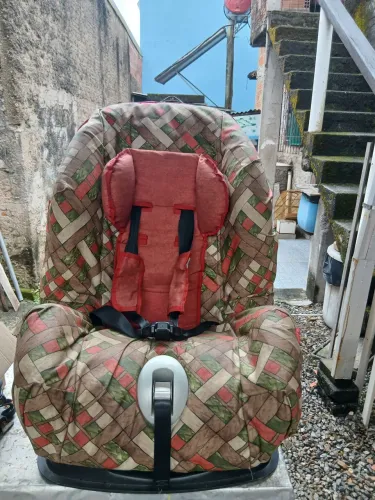 VENDO CADEIRINHA DE CARRO DE 0 A 25KG