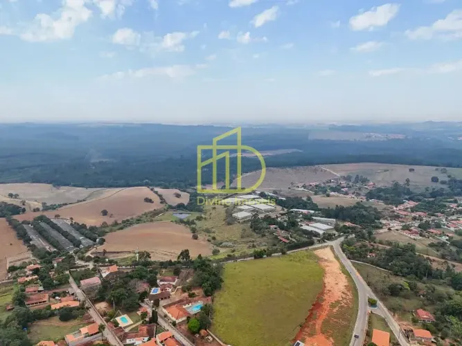 Fazenda à Venda em Alambari - SP