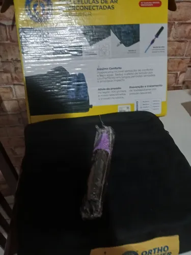 Almofada anti escara com células de ar interconectadas ideal pra cadeirante