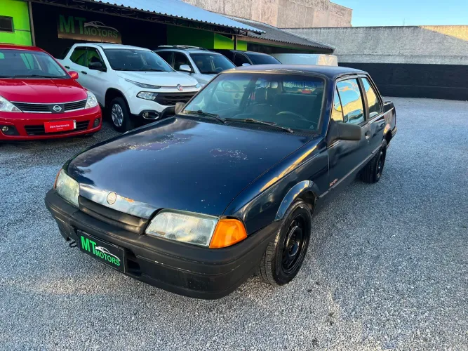 Chevrolet Monza GL 1.8 Efi/ SL/ L/ 650/barc. 2e4p (álcool) 1994