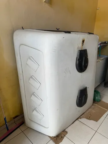 Capota de fibra HILUX. 