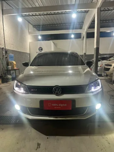 Volkswagen Jetta Highline 2.0 TSI 16V 4P Tiptronic 2013