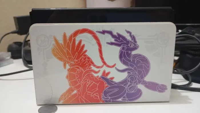 NINTENDO SWITCH OLED EDIÇÃO ESPECIAL SCARLET/VIOLET