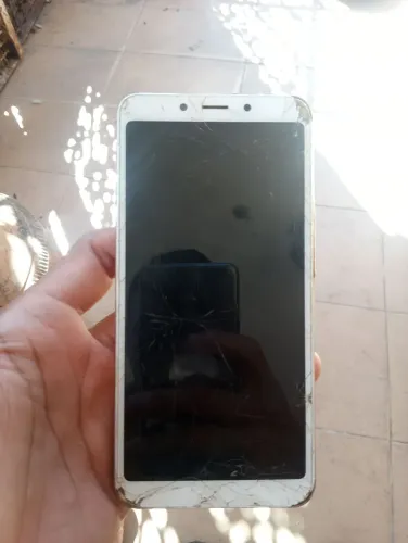 Vende o celular redmi 6