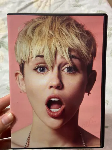 DVD original Bangerz Tour Miley Cyrus