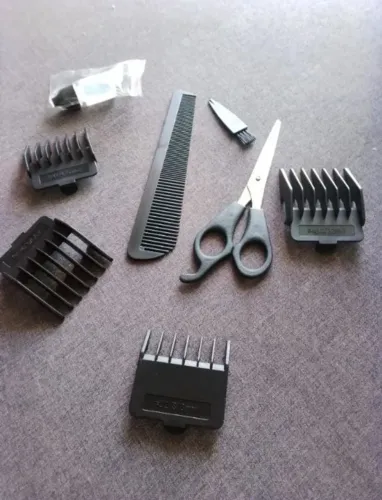 Máquina de cortar cabelo Mondial