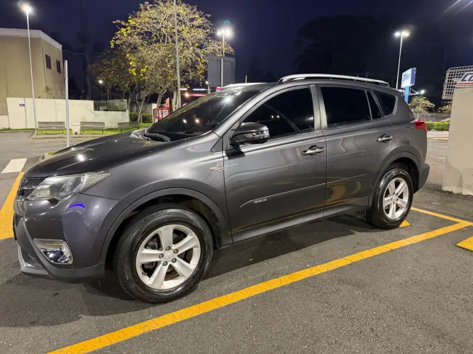 Toyota RAV4 2.0 4X4 16V Aut. 2014