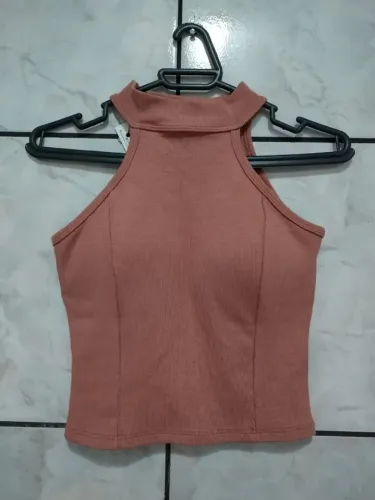 Blusa Cropped Canelada Gola Alta Bambuluá - Nova com Etiqueta