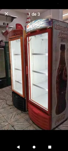 Geladeira expositora Metalfrio