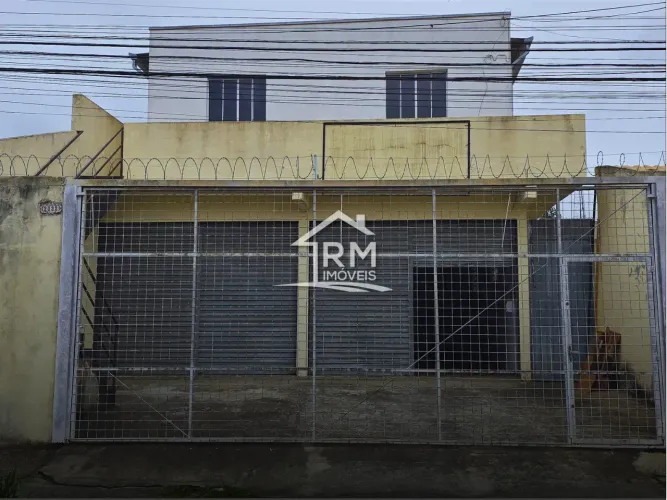 Aluga galpão em Brás Cubas, 95 metros pavimento inferior, pavimento superior 84,96 m², 3 v