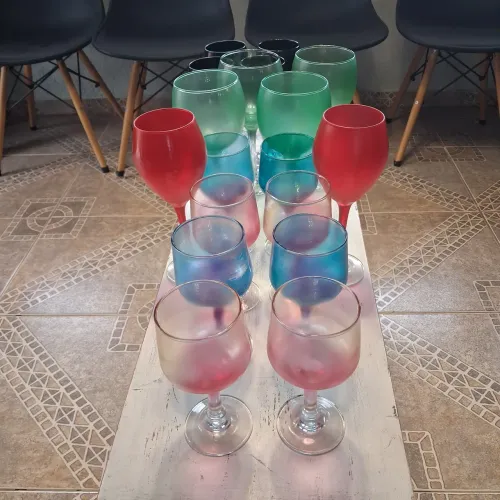 Lote de taças de vidro diversas cores e tamanhos
