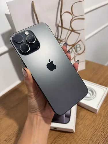 iPhone 16 Pro Max 512gb BATERIA 100%