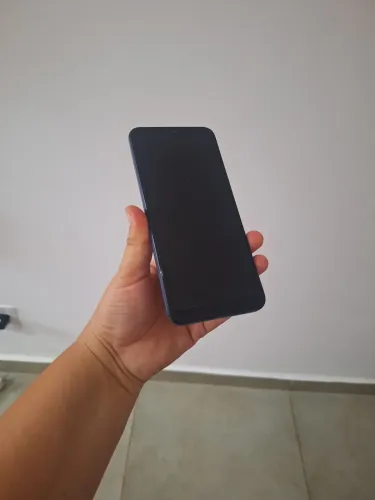 Celular Moto G20