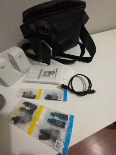 DJI FLIP COMBO FLY MORE COMPLETO ( VENDO OU TROCO POR IPHONE 16 ou 17 PRO MAX)