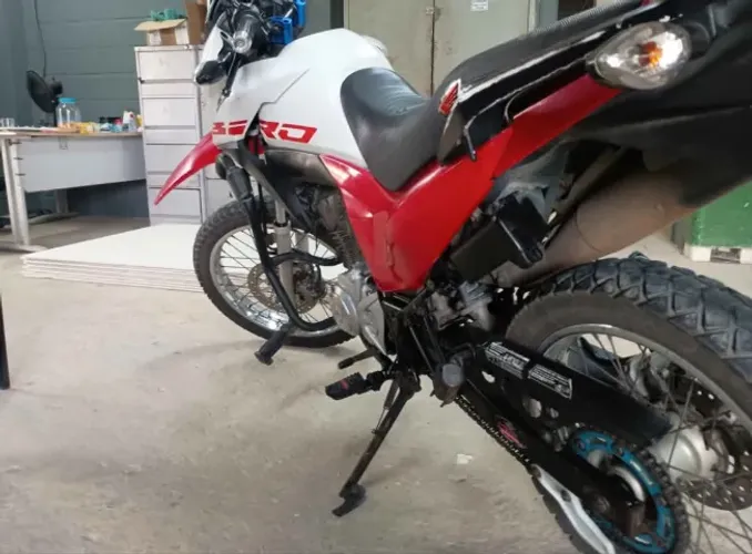 Vendo Bros 160cc 2019, quitada e manutenção em dia.