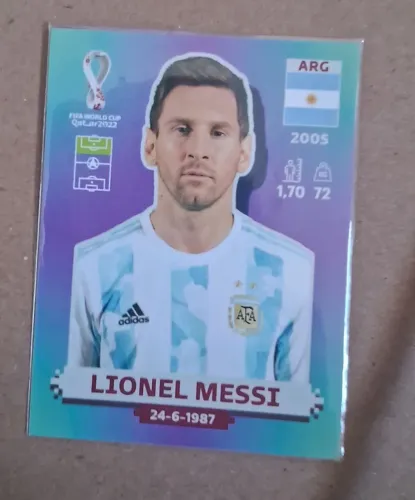 Figurinhas Messi 2022 e 2018