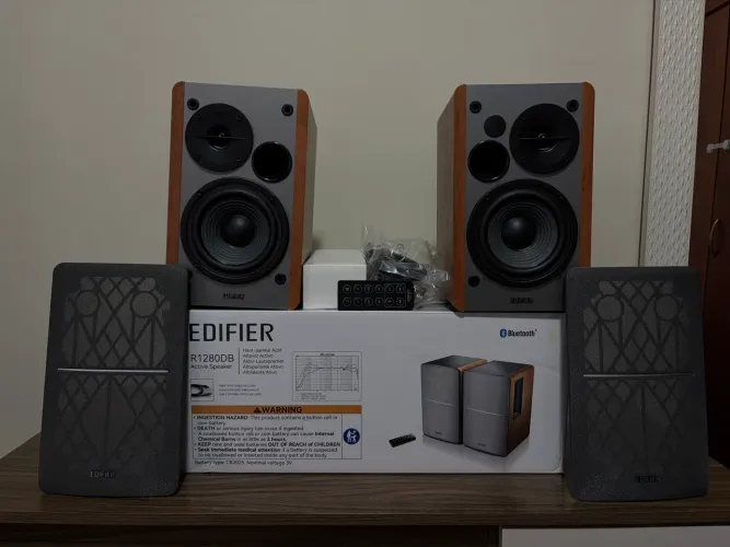 Caixa Edifier R1280db