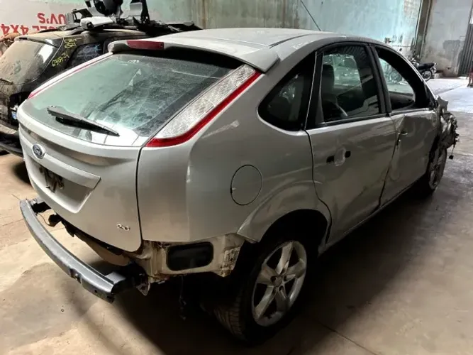 Sucata Disponível pra retirar peças Ford Focus 2.0 Duratec 2009 gasolina Manual 31-9931