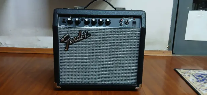 Cubo Fender 
