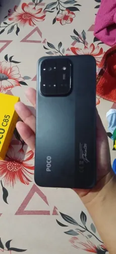 Poco C85, 128 gigas, 6 de memória ram. 1 mês de uso.