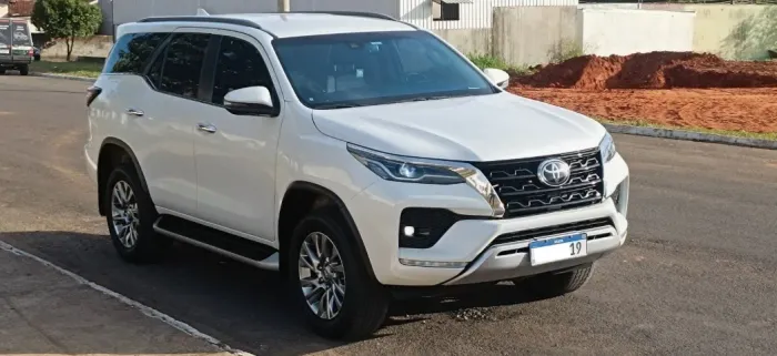Toyota Hilux SW4 SRX 4X4 2.8 TDI 16V Dies. Aut. 2021