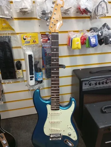 Guitarra stratocaster SX