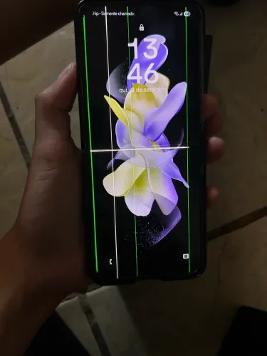 zflip 4 128gb 8gb de ram pra quem se interessa em consertar