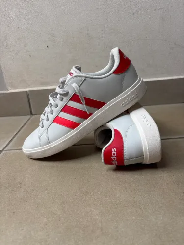 Tênis adidas Grand Court 2.0