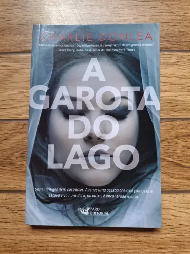 A Garota do Lado - Charlie Donlea