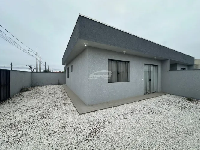 Casa com 2 dormitórios disponível para locação no Bairro Itajuba em Barra Velha (cód. 2414