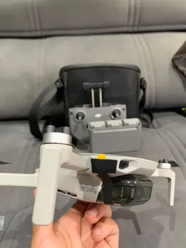 DJI Mini 2 se Fly More Combo
