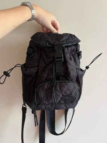 Mochila Pipoquinha Puffer Farm Preto Caju
