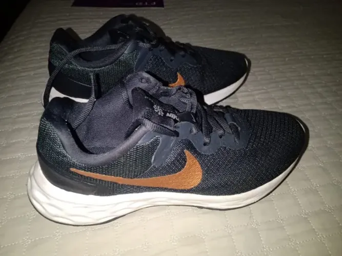 Tênis Nike Feminino - Conservado